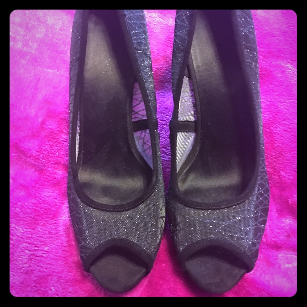 Nine West Black Sheer Sparkle Peep Toe Size 9 1/2